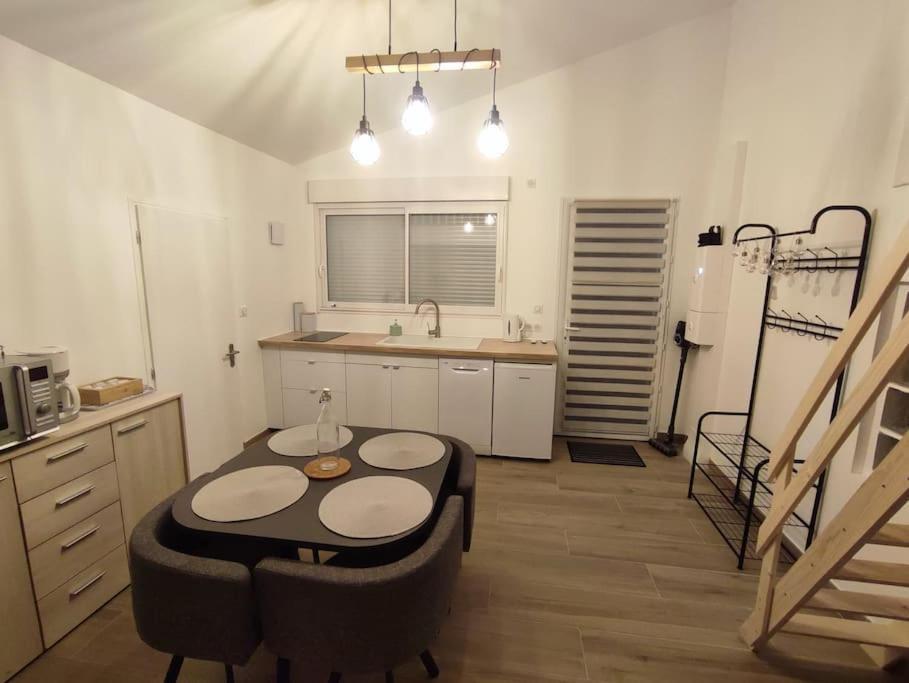 Maison Studio 4 Personnes Avec Mezzanine Saint-Marcel  Luaran gambar